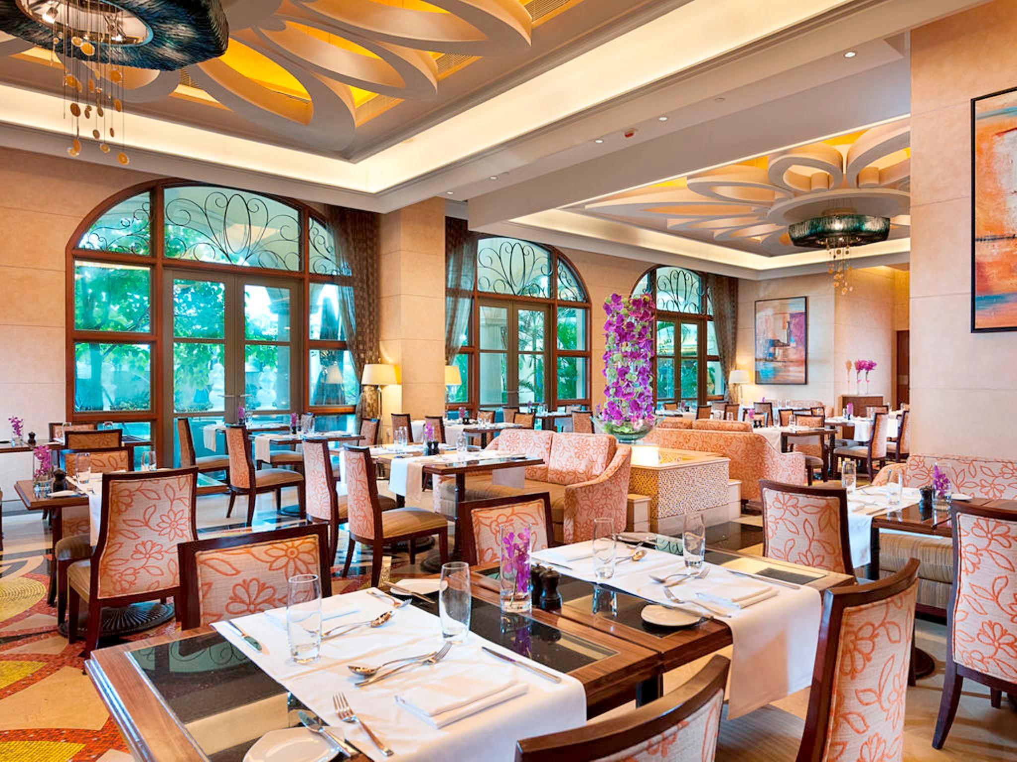 Готель Sofitel Macau At Ponte 16 Екстер'єр фото The restaurant