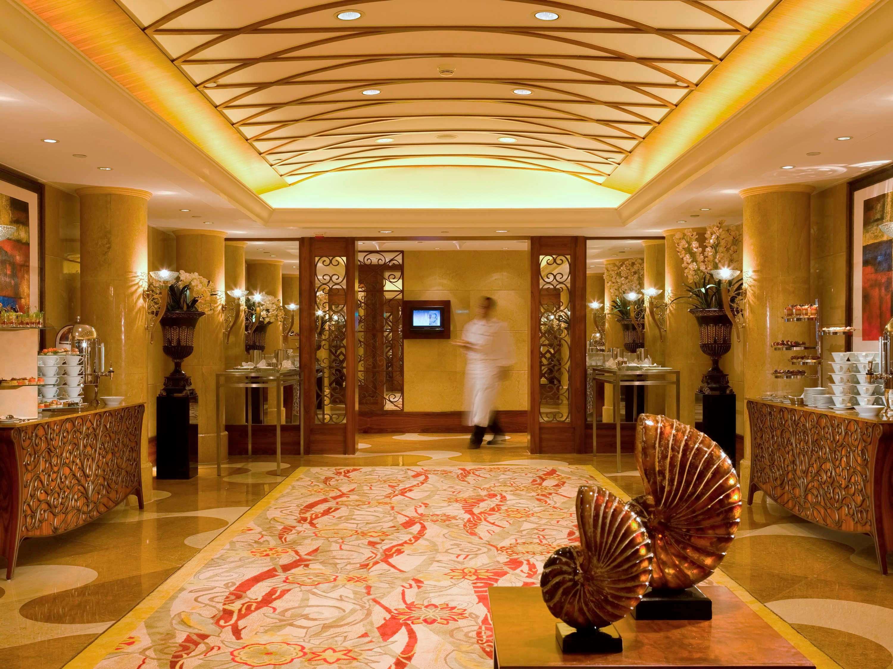 Готель Sofitel Macau At Ponte 16 Екстер'єр фото Lobby